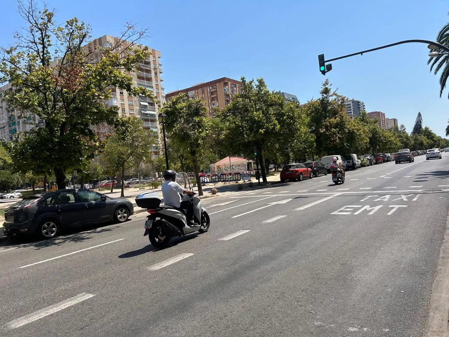 Vista exterior de Garatge de lloguer en Valencia