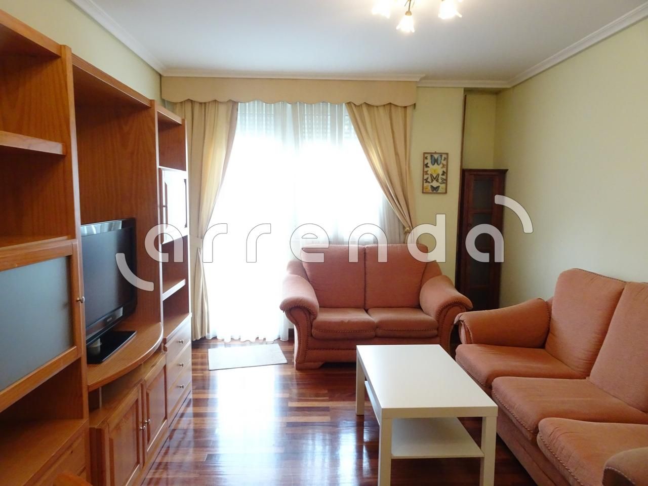 Living room of Flat to rent in El Astillero    with Parquet flooring, Storage room and Furnished