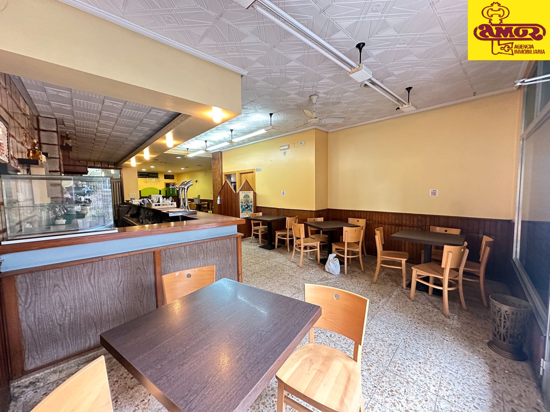 Local en venda en Santiago de Compostela  amb Moblat