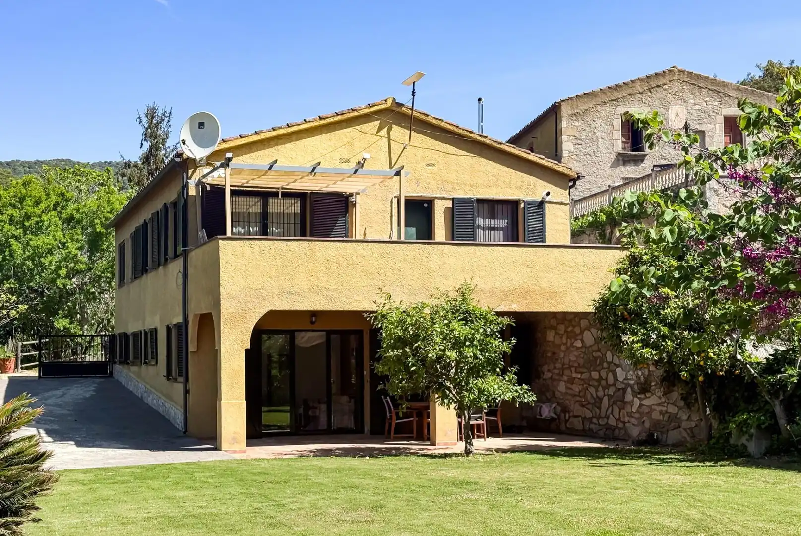 Casa rústica con terraza en venta en Camino Camí Can Cabot de Munt