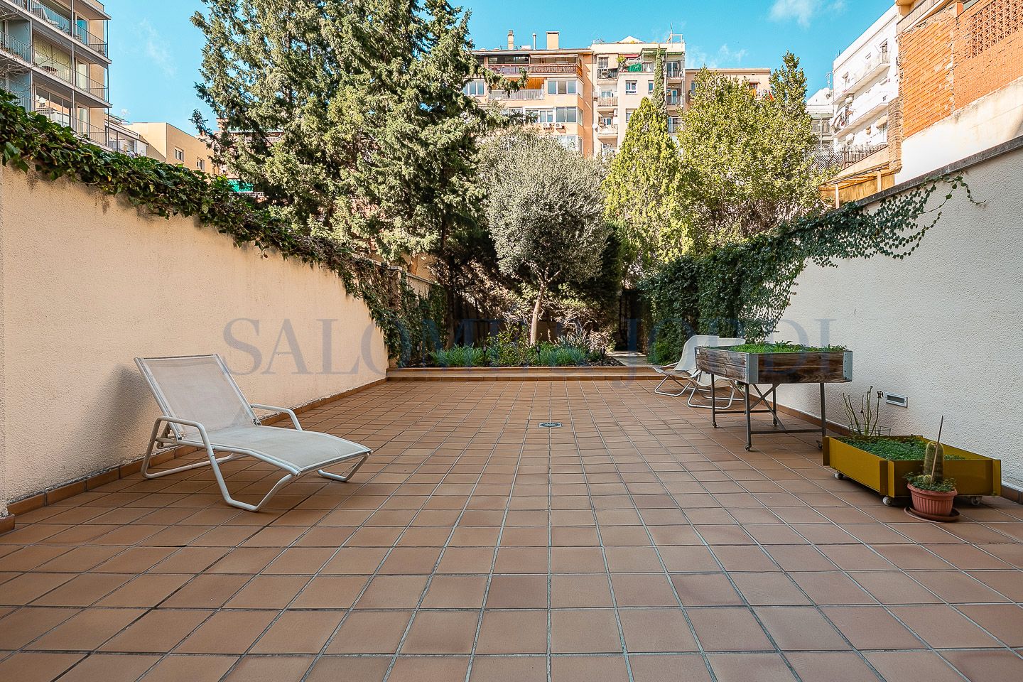 Terrace of Duplex for sale in  Barcelona Capital  with Air Conditioner, Heating and Private garden