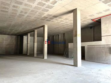 Nave industrial en alquiler en Almeda - El Corte Inglés