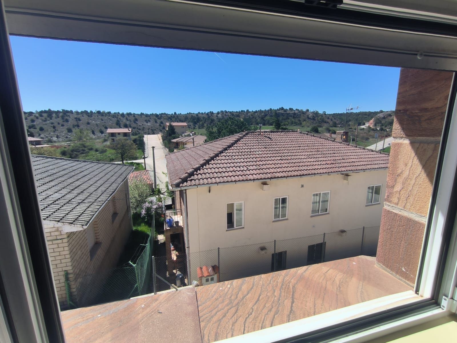 Balcony of House or chalet for sale in Mamolar  with Heating, Private garden and Parquet flooring