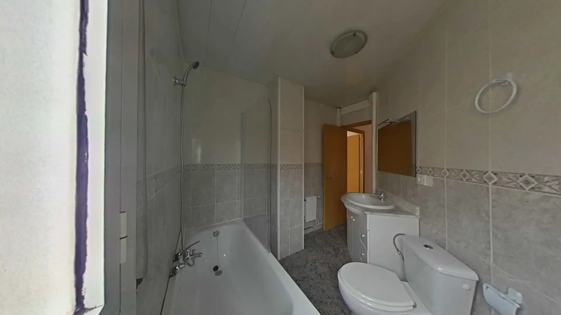 Bathroom of Flat for sale in Terrassa  with Heating