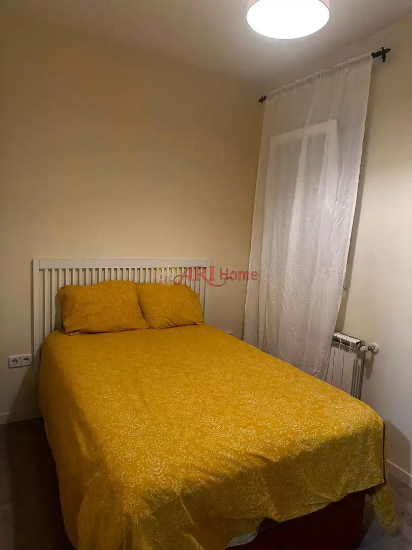 Bedroom of Flat for rent in Madrid  with Heating and Furnished