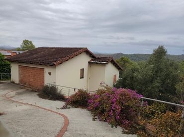 Chalet con balcón en venta en Carrer de la Via Lactea
