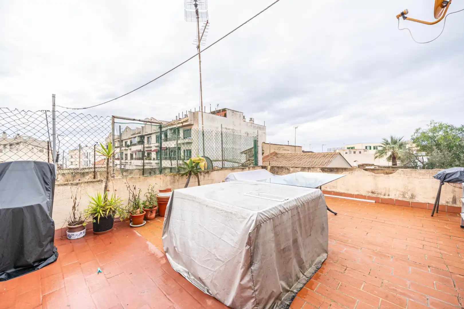 Gebäude zum Verkauf in Carrer del Cardenal Rossell, El Coll d'en Rabassa