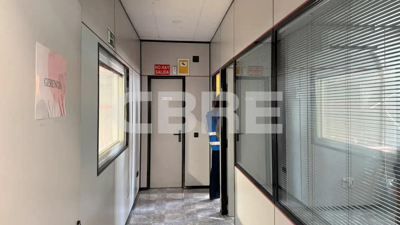 Nave industrial de alquiler en Pinto