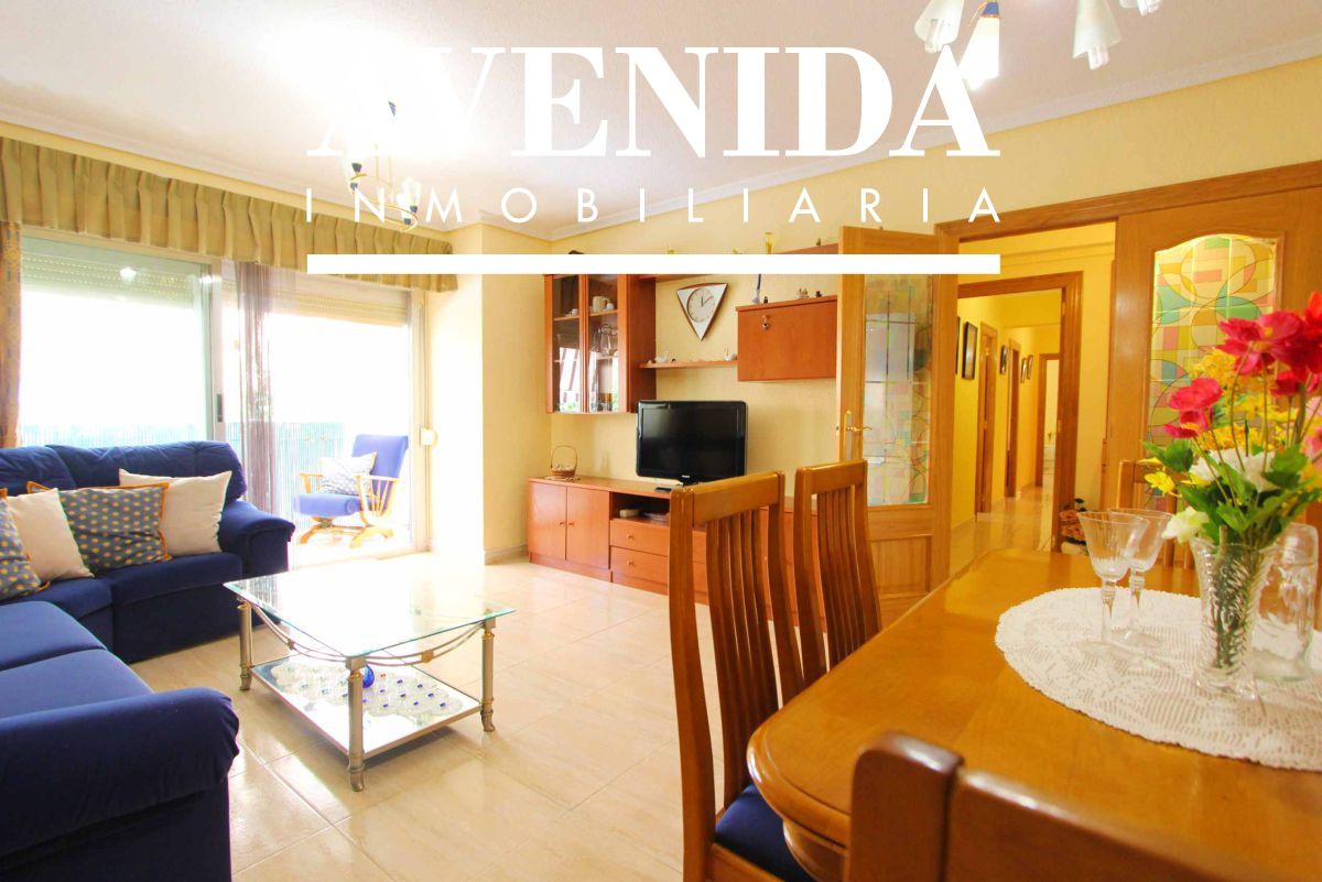 Dormitori de Apartament en venda en Oropesa del Mar / Orpesa amb Aire condicionat, Terrassa i Moblat