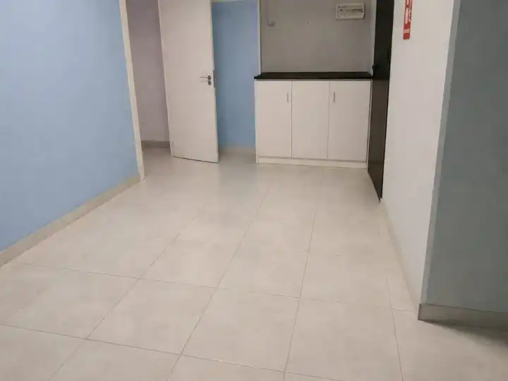 Local de alquiler en Valencina de la Concepción con Aire acondicionado