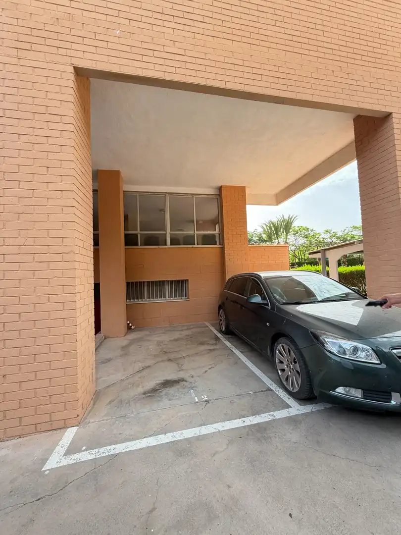 Vista exterior de Pis en venda en Alicante / Alacant amb Jardí privat, Terrassa i Traster