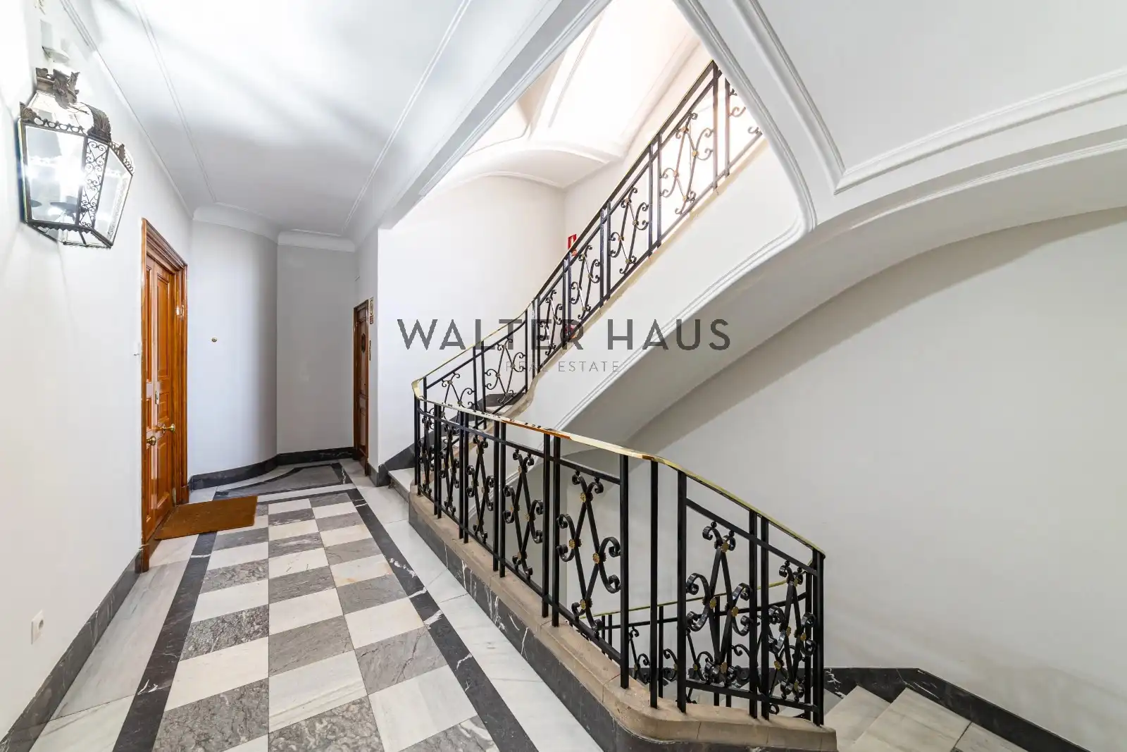 Flat with lift for sale in Calle de Modesto Lafuente, imagen 49