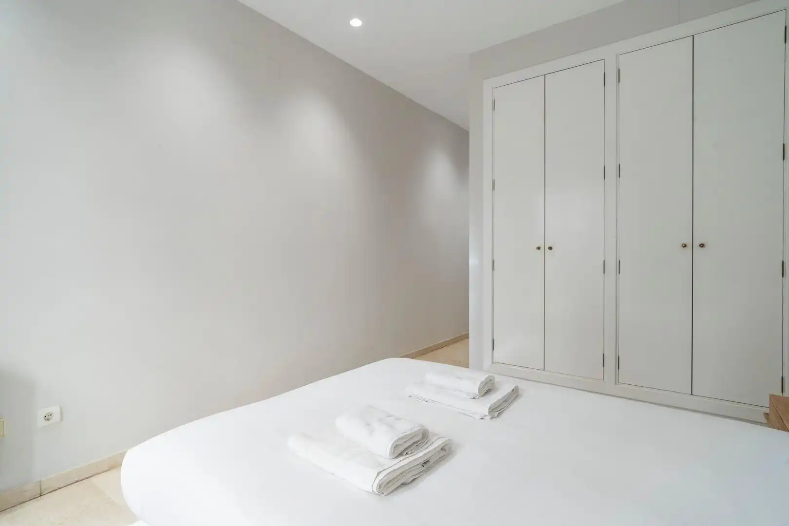 Habitación de Piso de alquiler en Valencia con Aire acondicionado, Calefacción y Amueblado