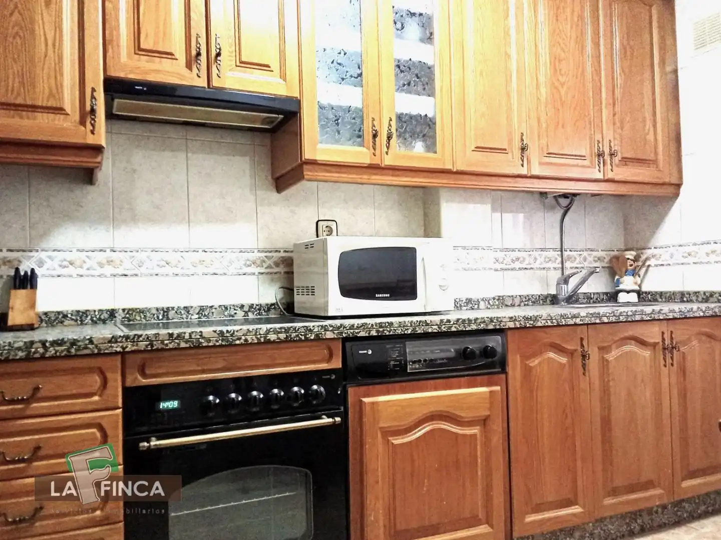 Kitchen of Flat for sale in Avilés  with Heating and Furnished