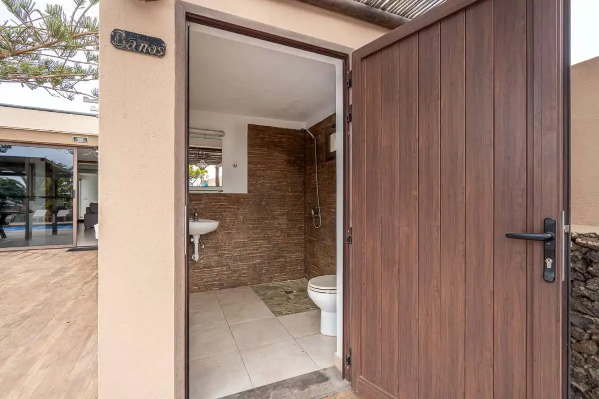 Baño de Casa o chalet en venta en Tías con Jardín privado, Terraza y Trastero