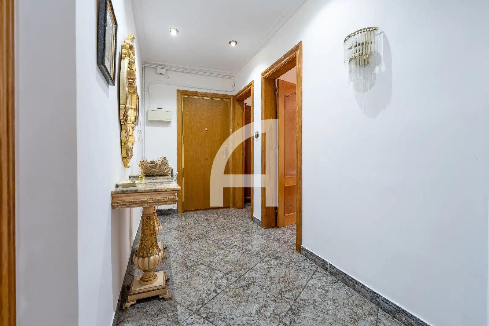 Piso en venta en Sant Joan Despí con Calefacción y Terraza