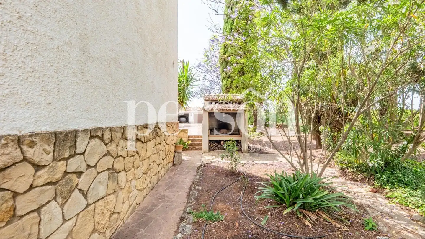 Terrassa de Finca rústica en venda en Canals amb Aire condicionat, Calefacció i Jardí privat