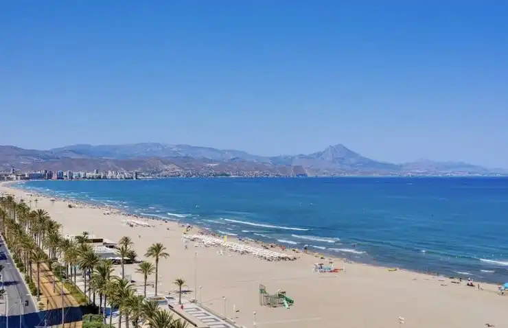 Wohnung zur Miete in Avenida de Niza, Playa de San Juan