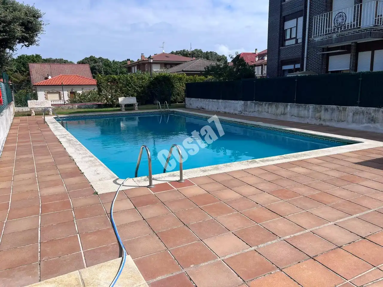 Schwimmbecken von Wohnung zum Verkauf in Noja mit Terrasse