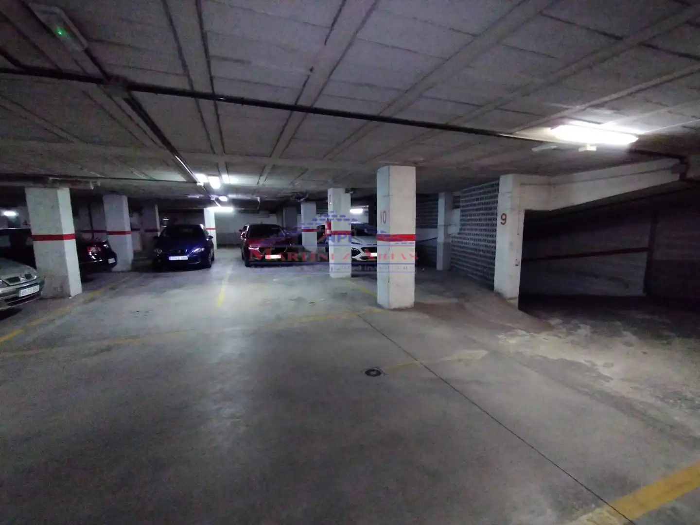 Parkplatz von Garage zum Verkauf in Andújar