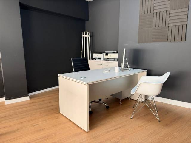 Oficina en Alquiler en Travessera de les Corts, 221 en Barri de les Corts