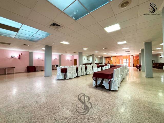 Local comercial en Venta en Calle de Laborinquen en Los Girasoles