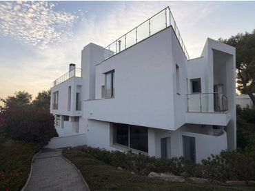 House for sale in Milla de Oro