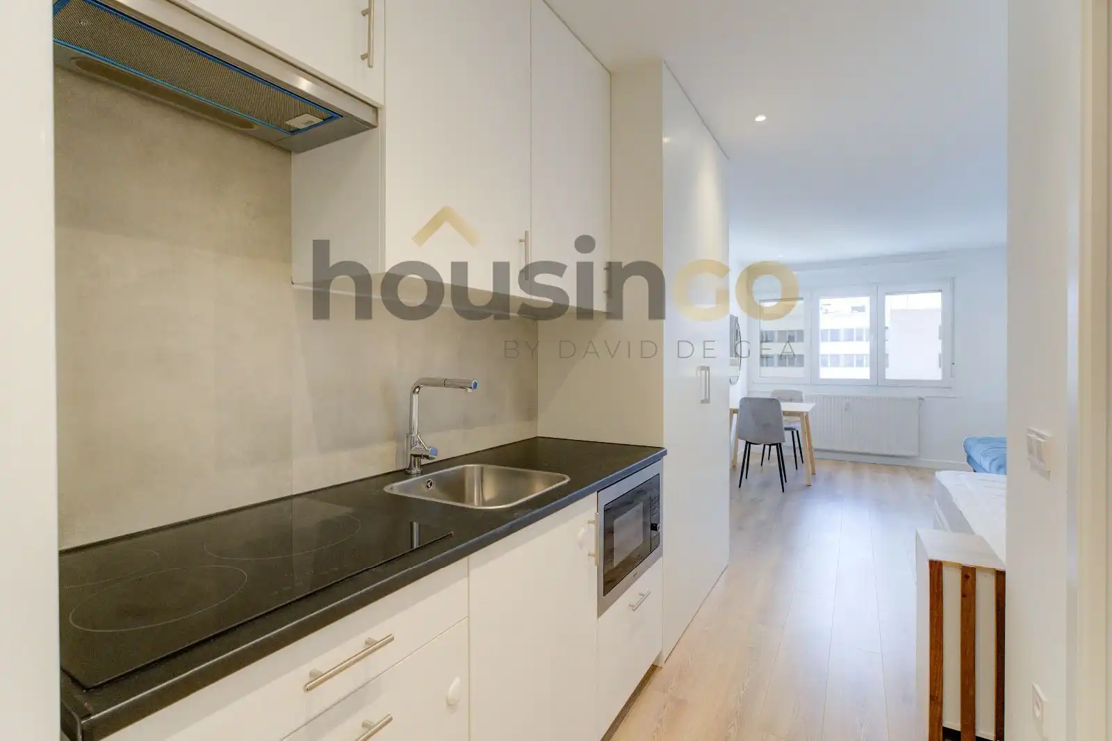 Cocina de Estudio de alquiler en Madrid con Aire acondicionado, Calefacción y Amueblado