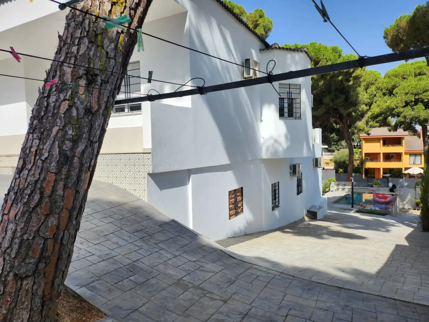 Vista exterior de Casa o chalet en venta en Alcalá de Guadaira con Aire acondicionado, Calefacción y Jardín privado