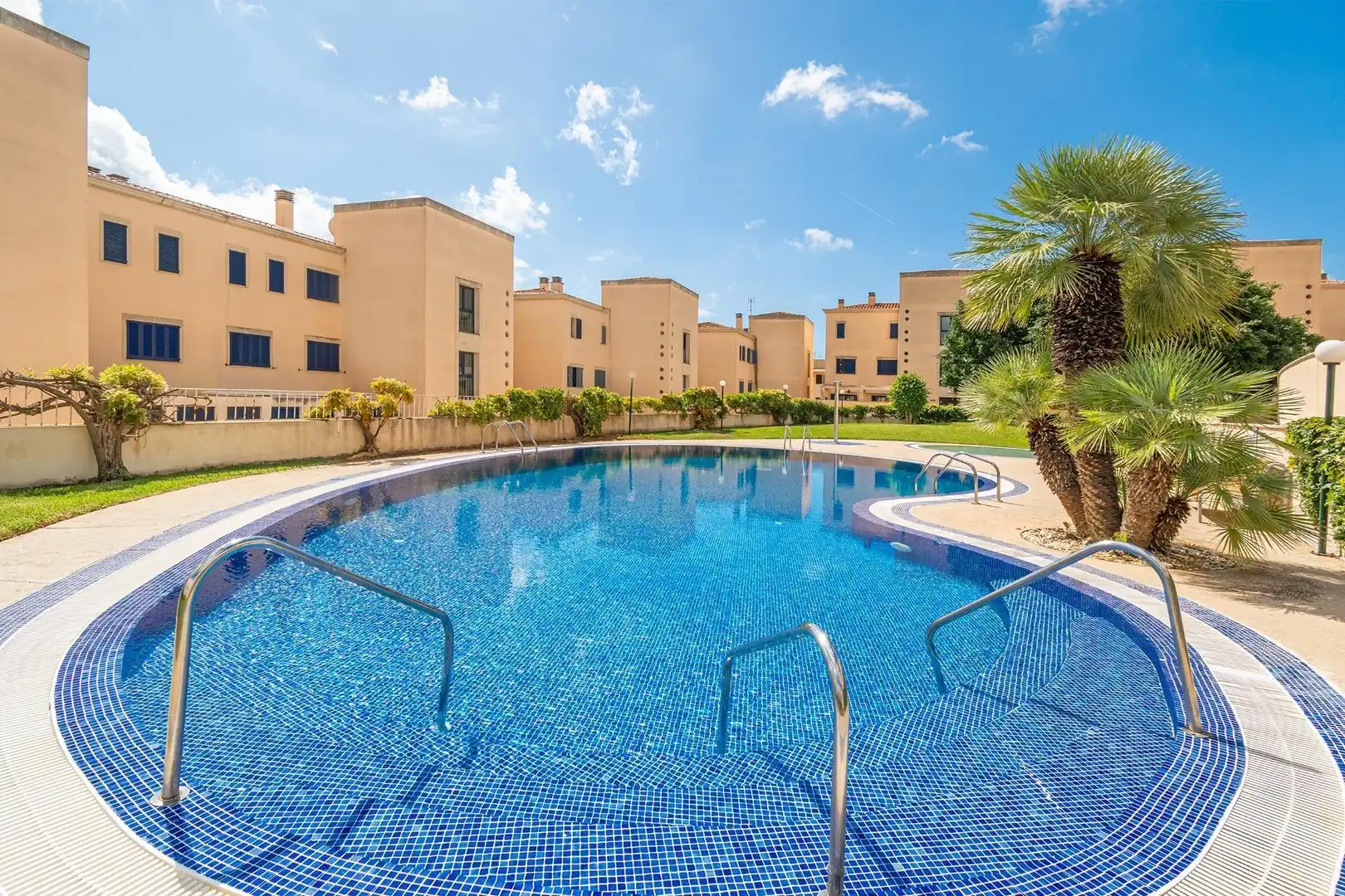Piscina de Pis en venda en Andratx amb Calefacció, Jardí privat i Terrassa