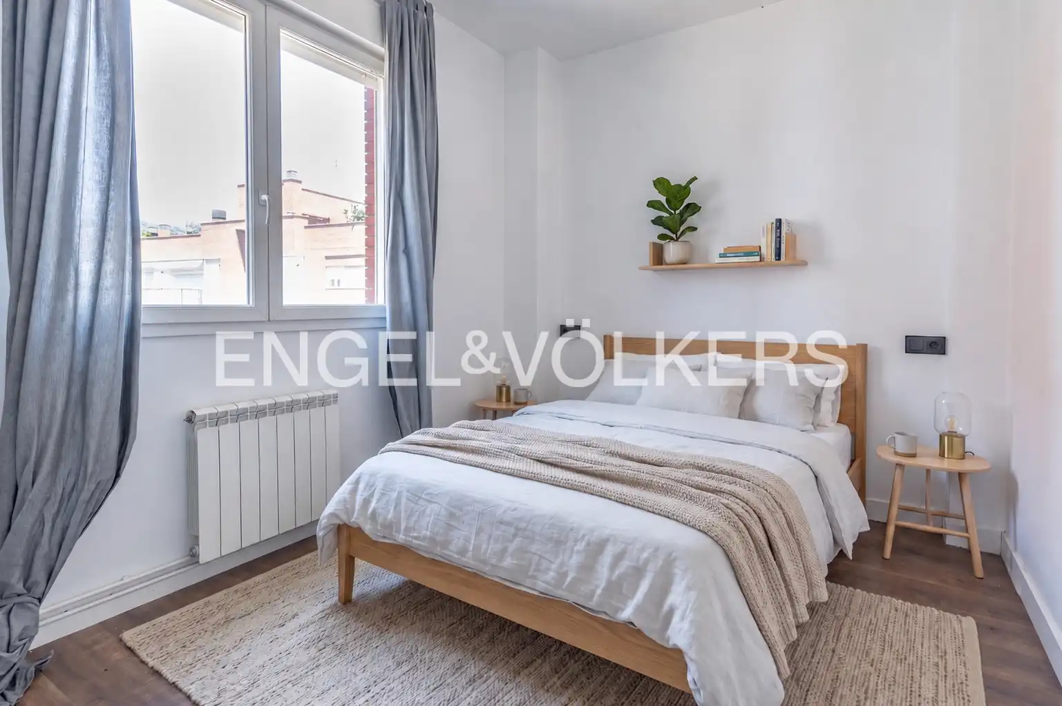 Habitación de Dúplex en venta en Montgat con Aire acondicionado, Calefacción y Jardín privado