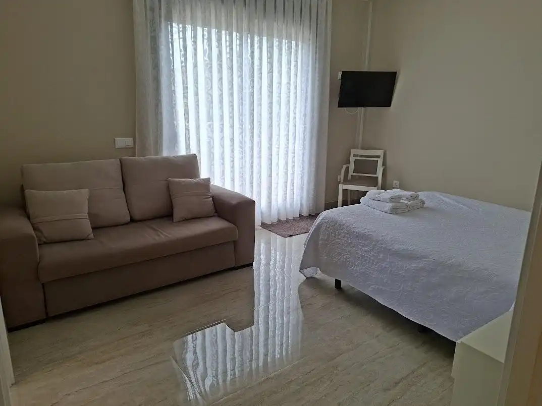 Bedroom of Houses for sale in Hontecillas  with Air Conditioner, Private garden and Terrace