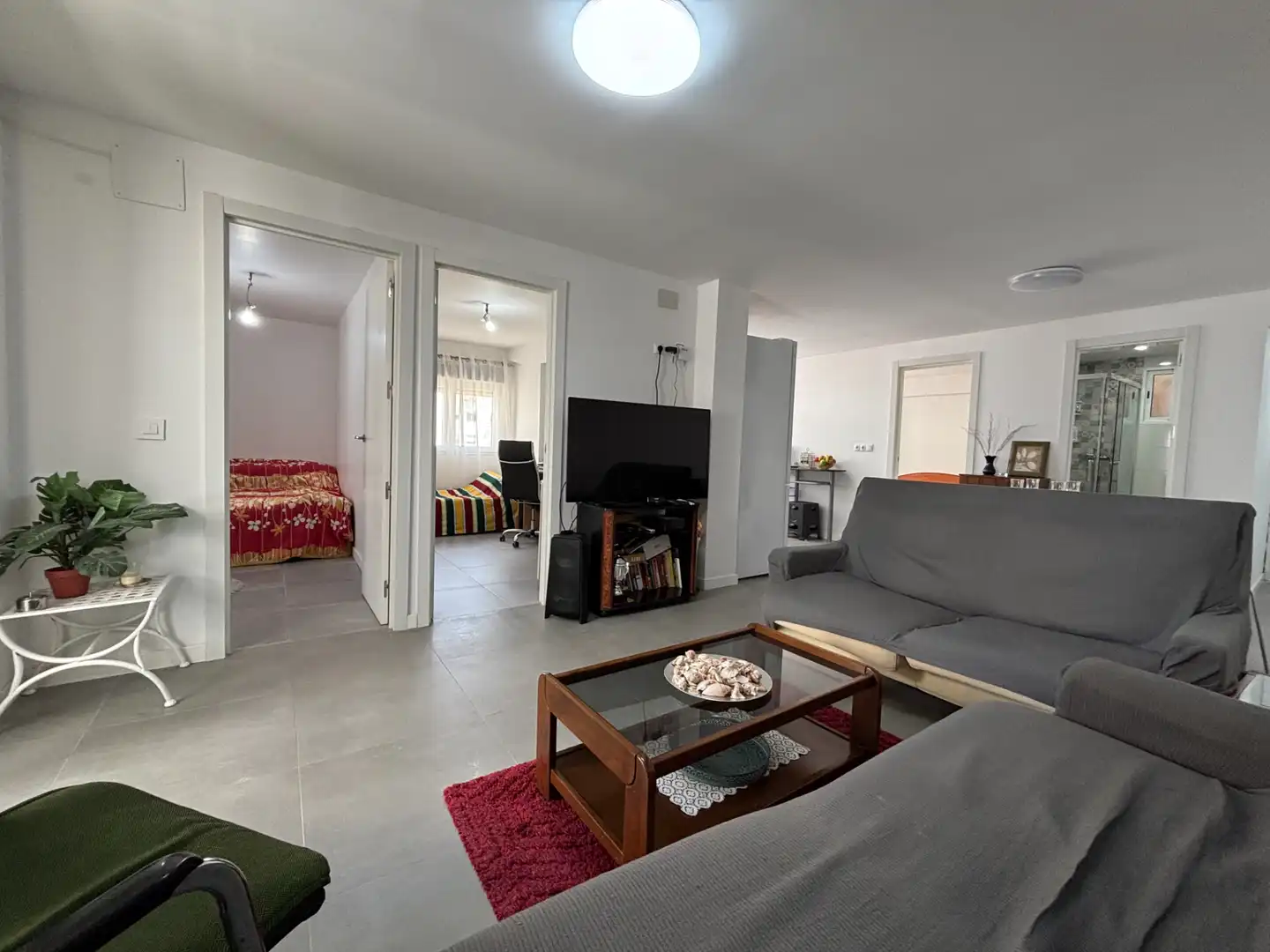Sala d'estar de Pis en venda en Castellón de la Plana / Castelló de la Plana amb Moblat, Forn i Rentadora