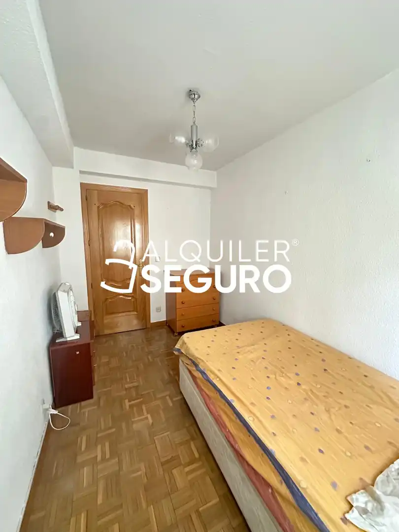 Bedroom of Flat for rent in Alcorcón  with Air Conditioner, Heating and Terrace