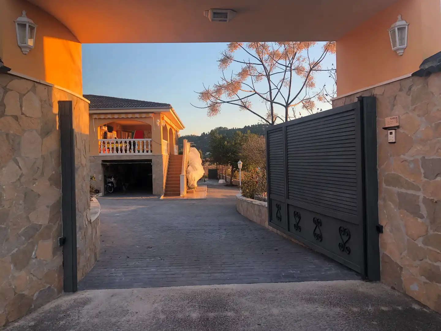 Chalet con piscina en venta en Benillup, imagen 18