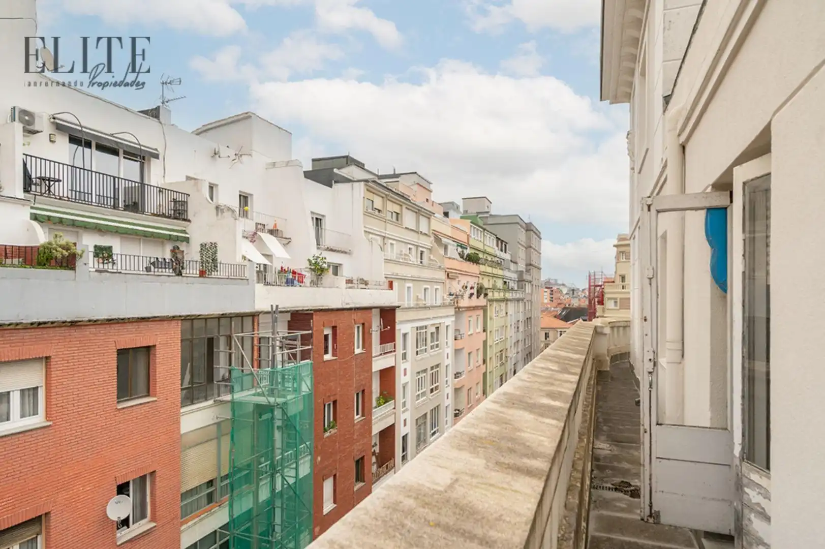 Vista exterior de Àtic en venda en Santander amb Balcó