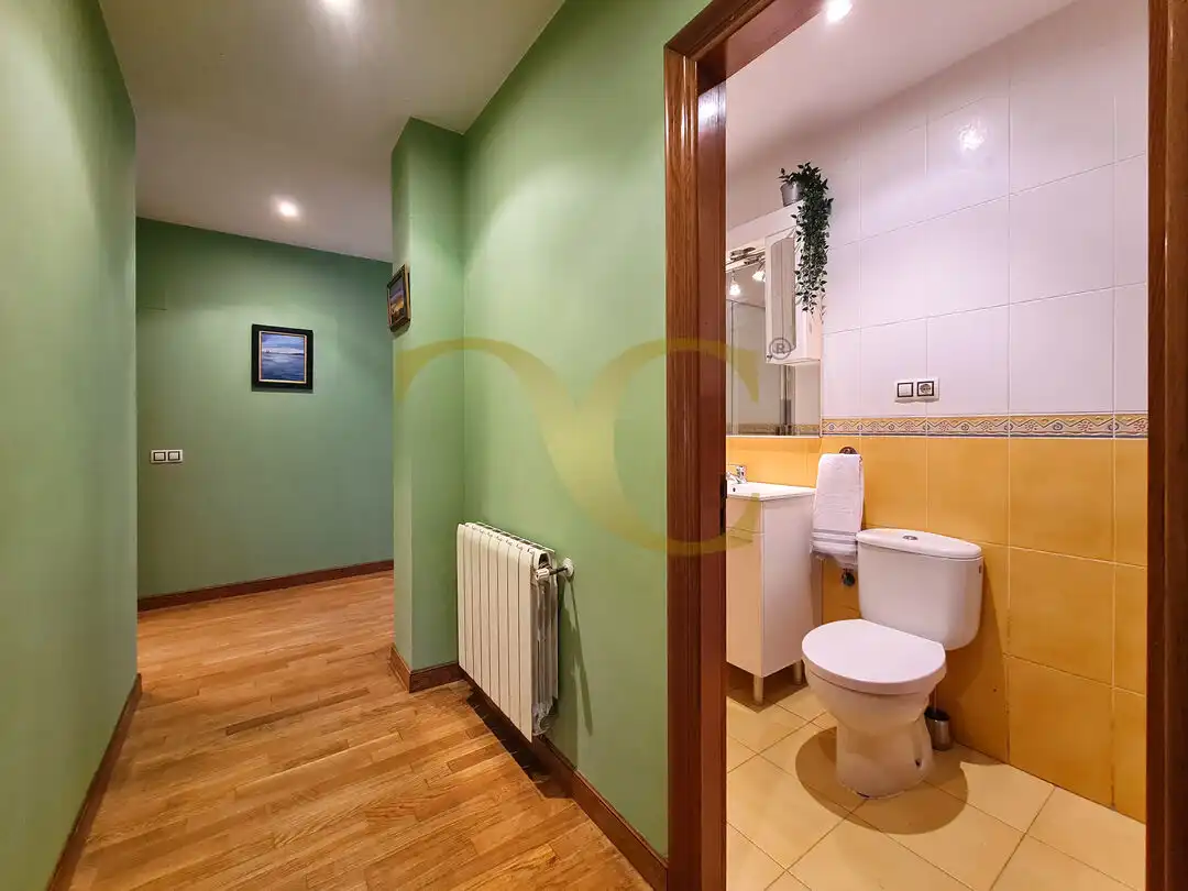 Bathroom of Houses for sale in Gijón   with Heating, Private garden and Terrace