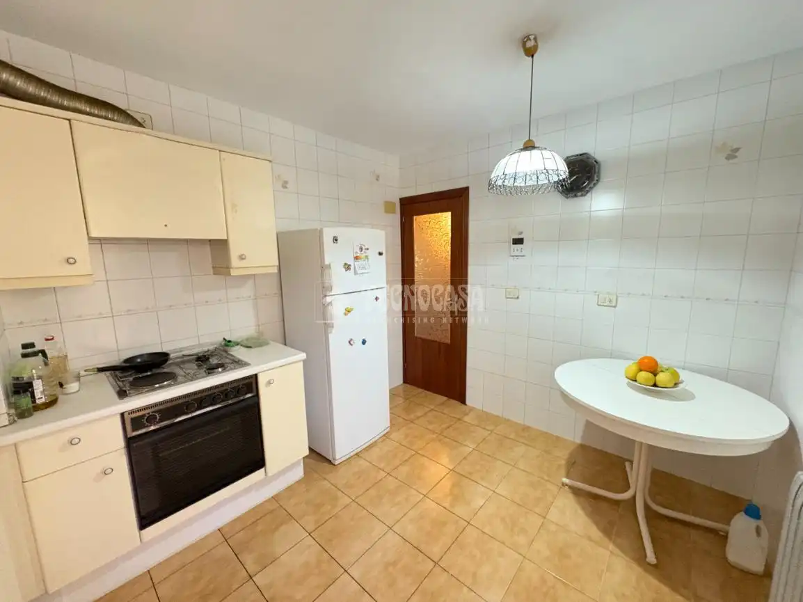 Cocina de Piso en venta en Zaragoza con Calefacción, Terraza y Trastero