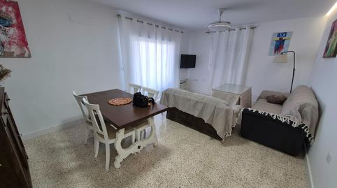 SE ALQUILA PISO EN EL SANTISCAL