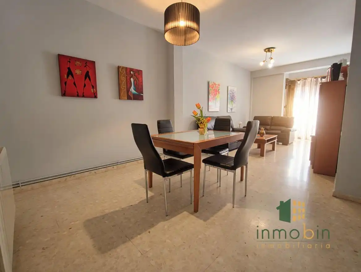 Piso con terraza en venta en Don Benito, imagen 2