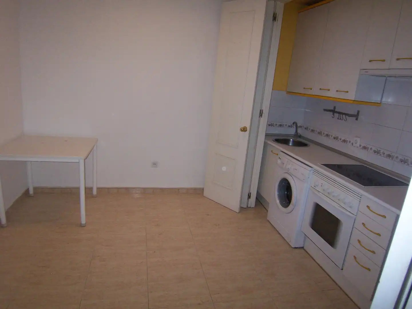 Kitchen of Study for sale in Colonia