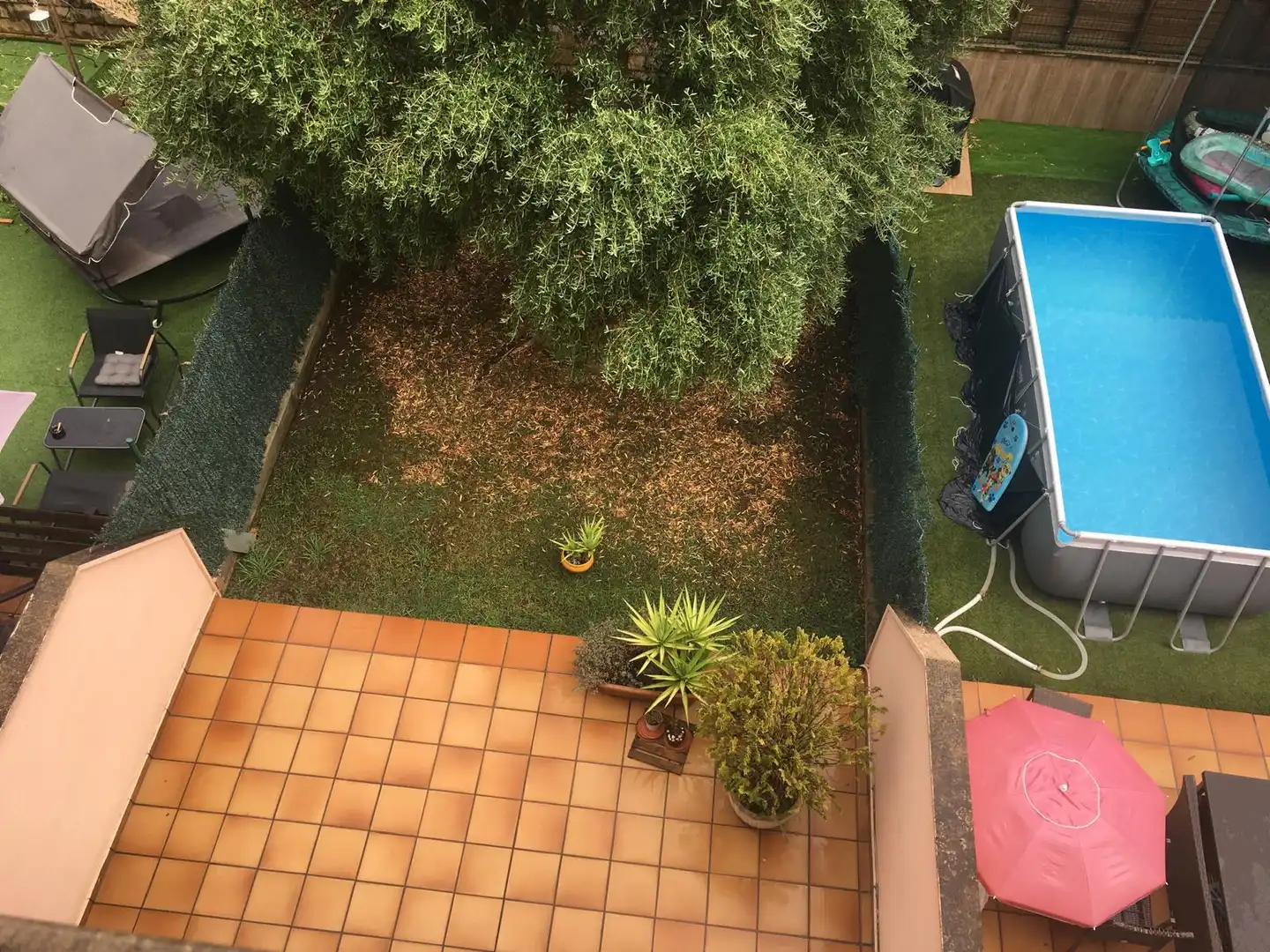 Jardí de Casa adosada en venda en Salt amb Aire condicionat, Calefacció i Jardí privat