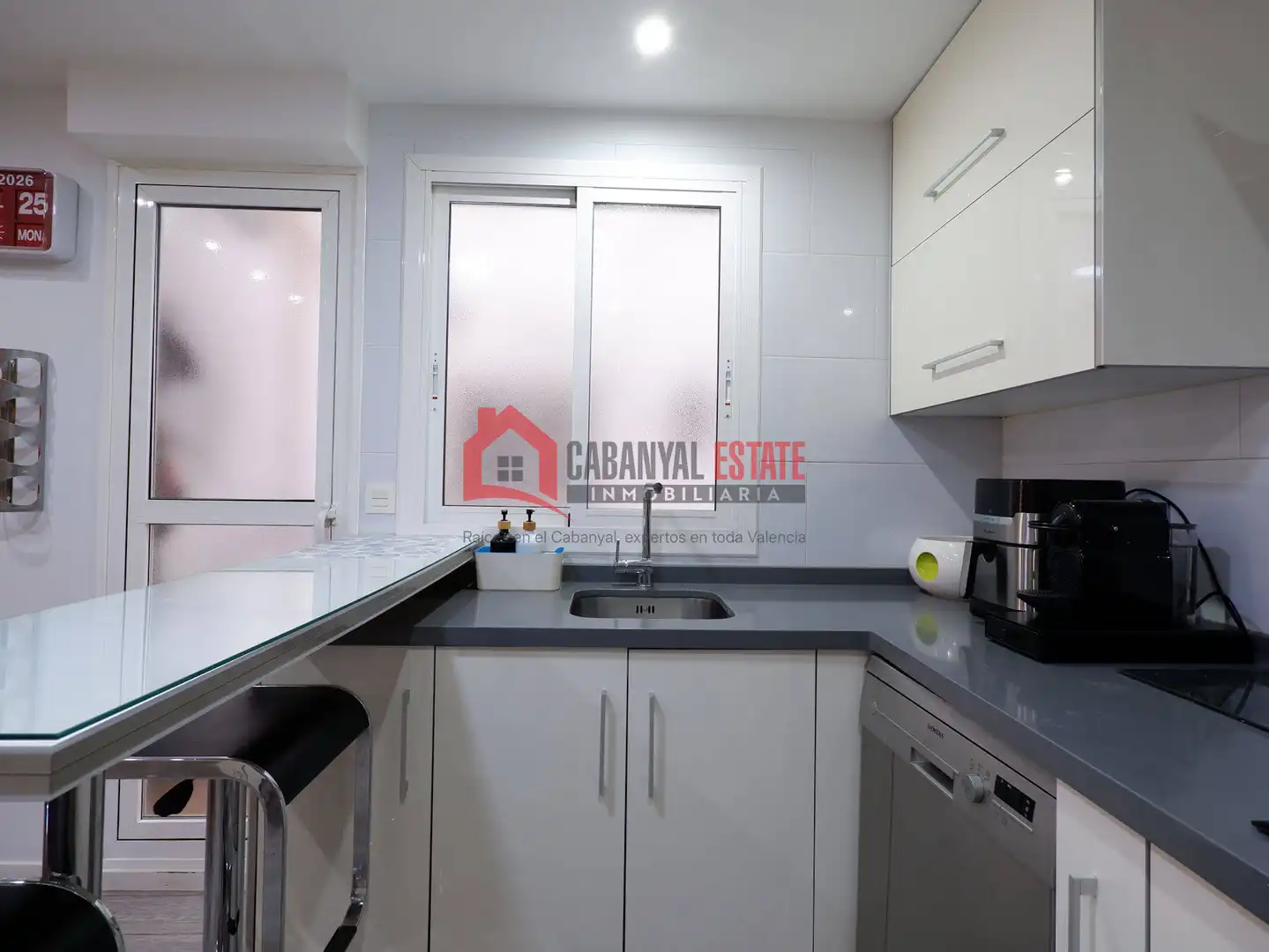 Cocina de Apartamento en venta en Valencia con Aire acondicionado y Balcón
