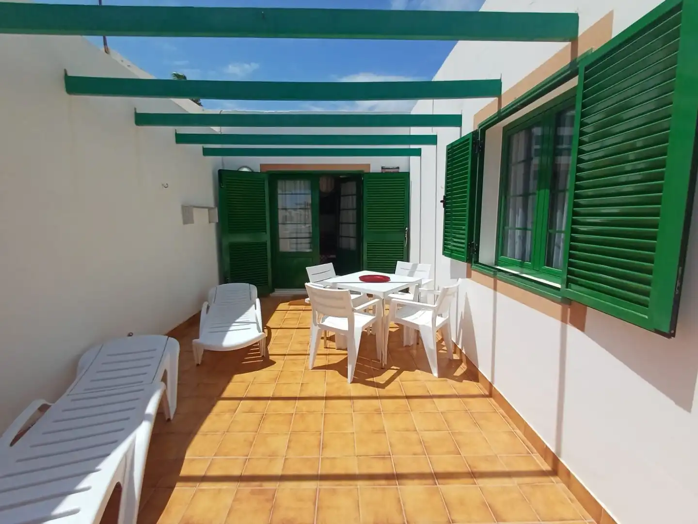 Terrasse von Wohnungen zum Verkauf in Antigua mit Terrasse, Möbliert und Gemeinschaftspool