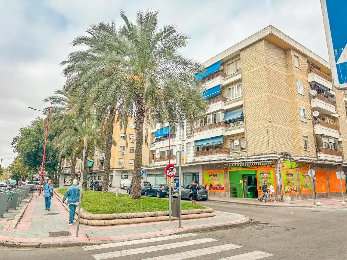 Exterior view of Garage for sale in Parla