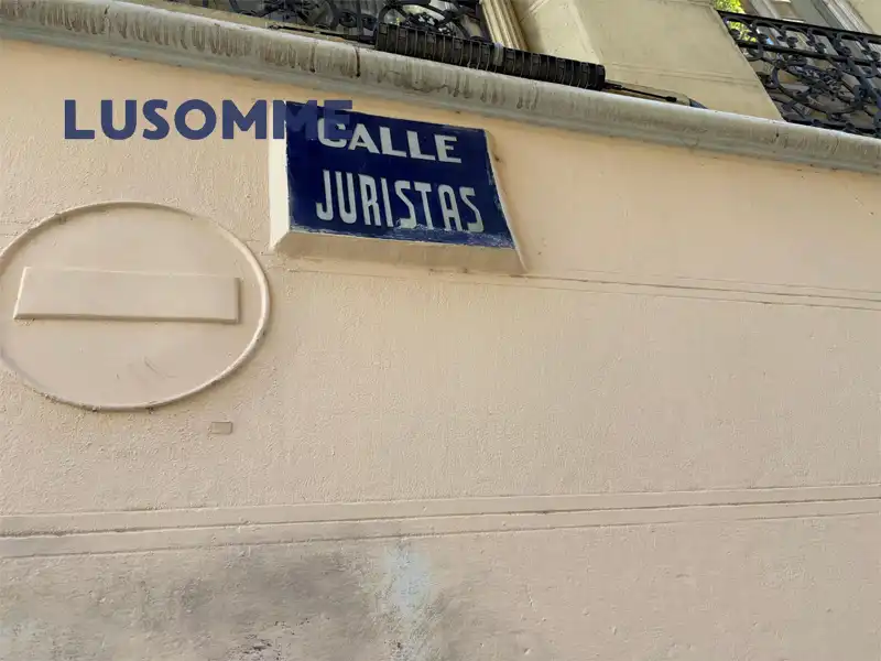 Einzelparkplatz mit Aufzug zum Verkauf in Carrer dels Juristes 16, imagen 7