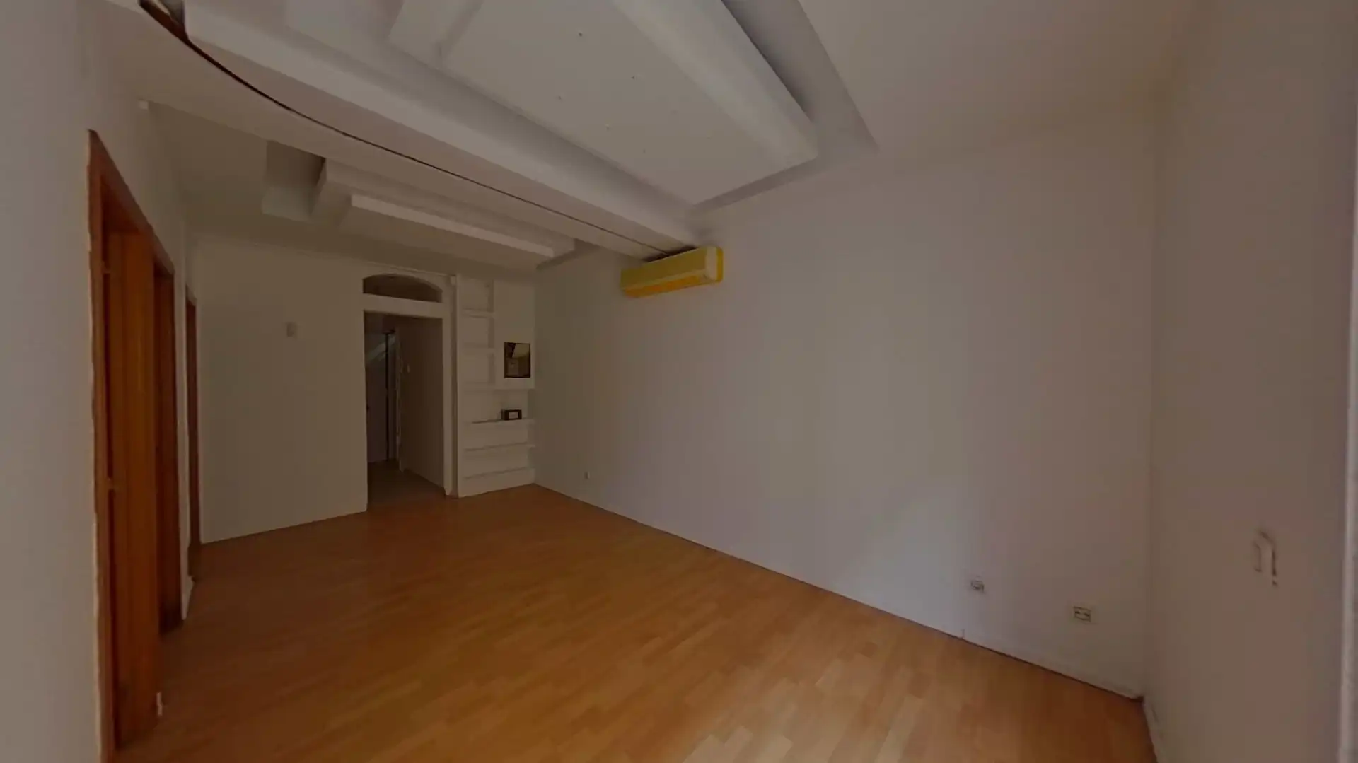 Piso en venta en Barcelona con Balcón