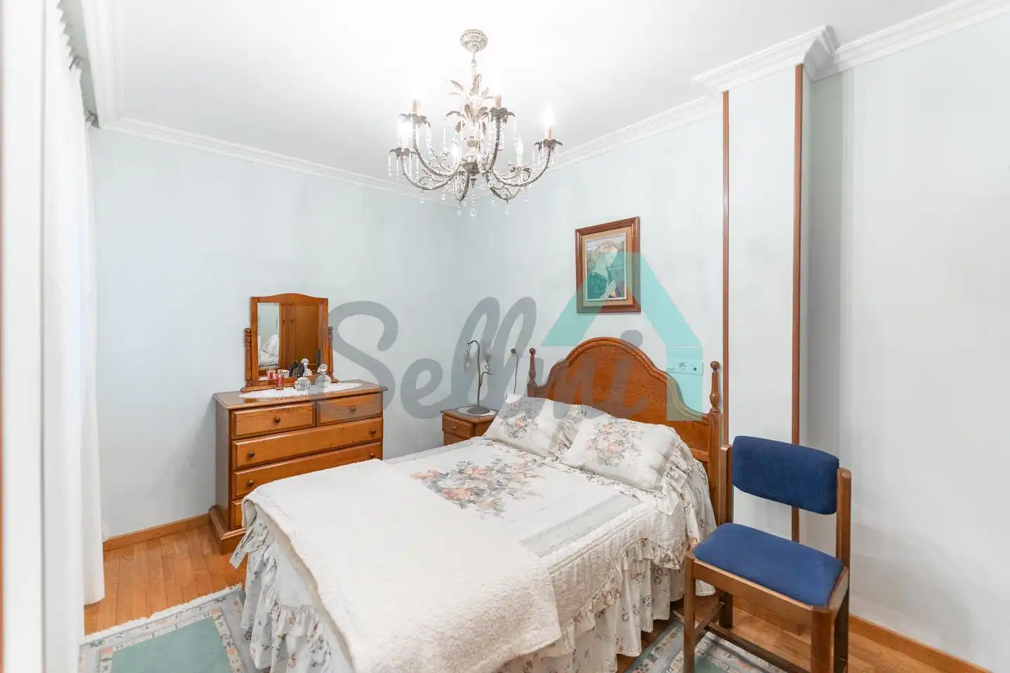 Bedroom of Flat for sale in Gijón   with Heating, Parquet flooring and Furnished
