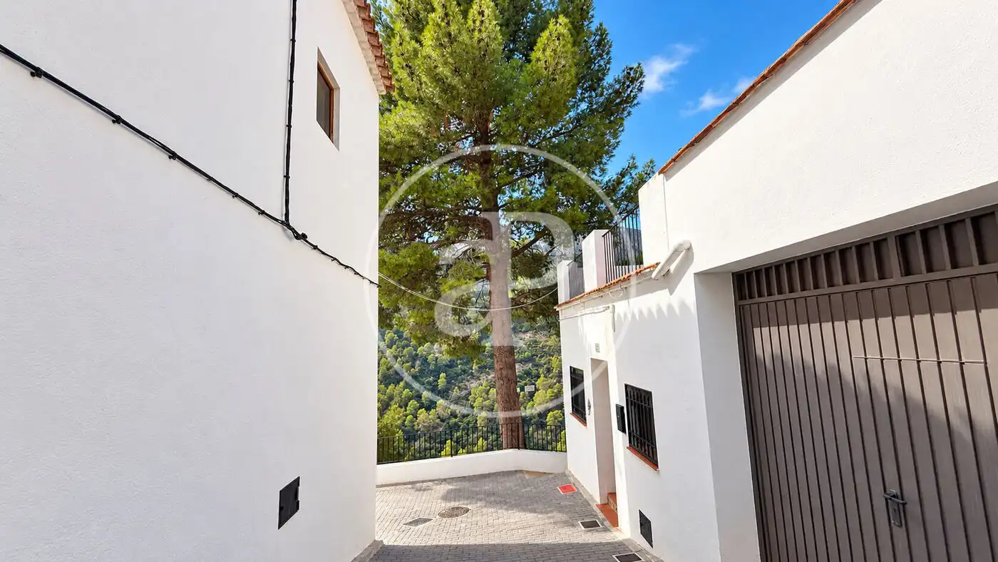Adossat amb terrassa en venda a Pedralba, imagen 13