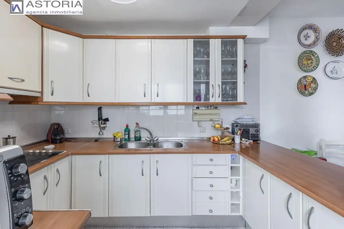 Appartamento con terrazza in vendita a Calle ANGEL BARRIOS, imagen 10